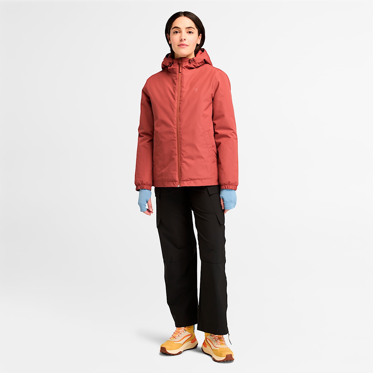 Insulated jacket outlet