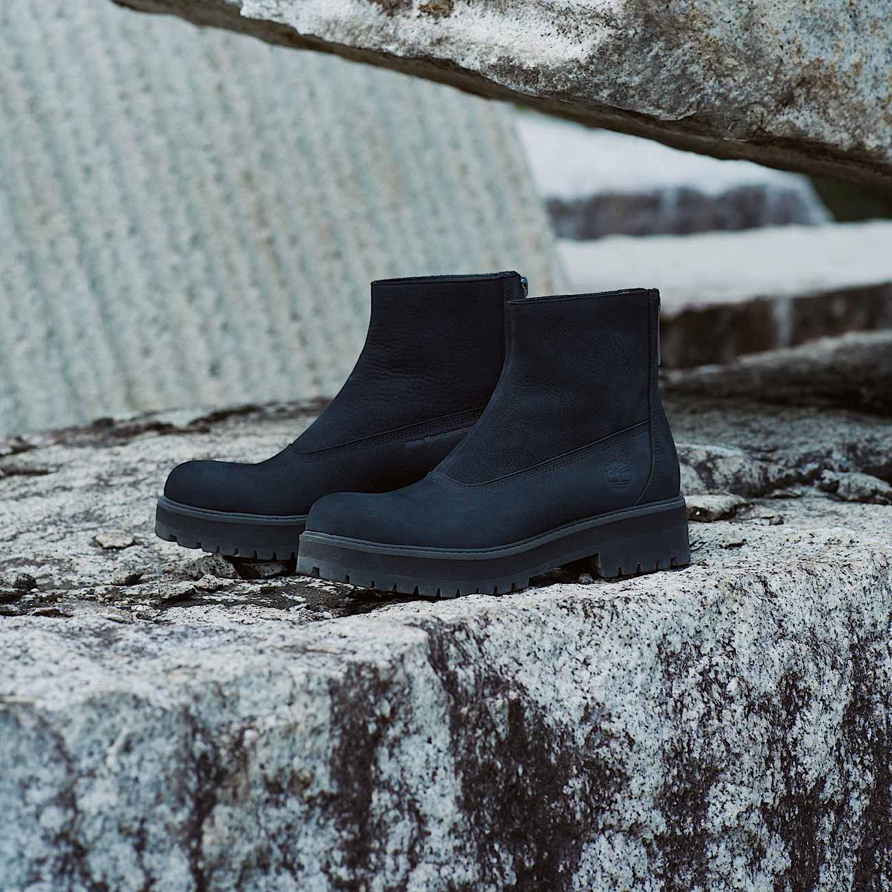 半額ストア White x Timberland® Men's Mountaineering® Boot Back-Zip 靴